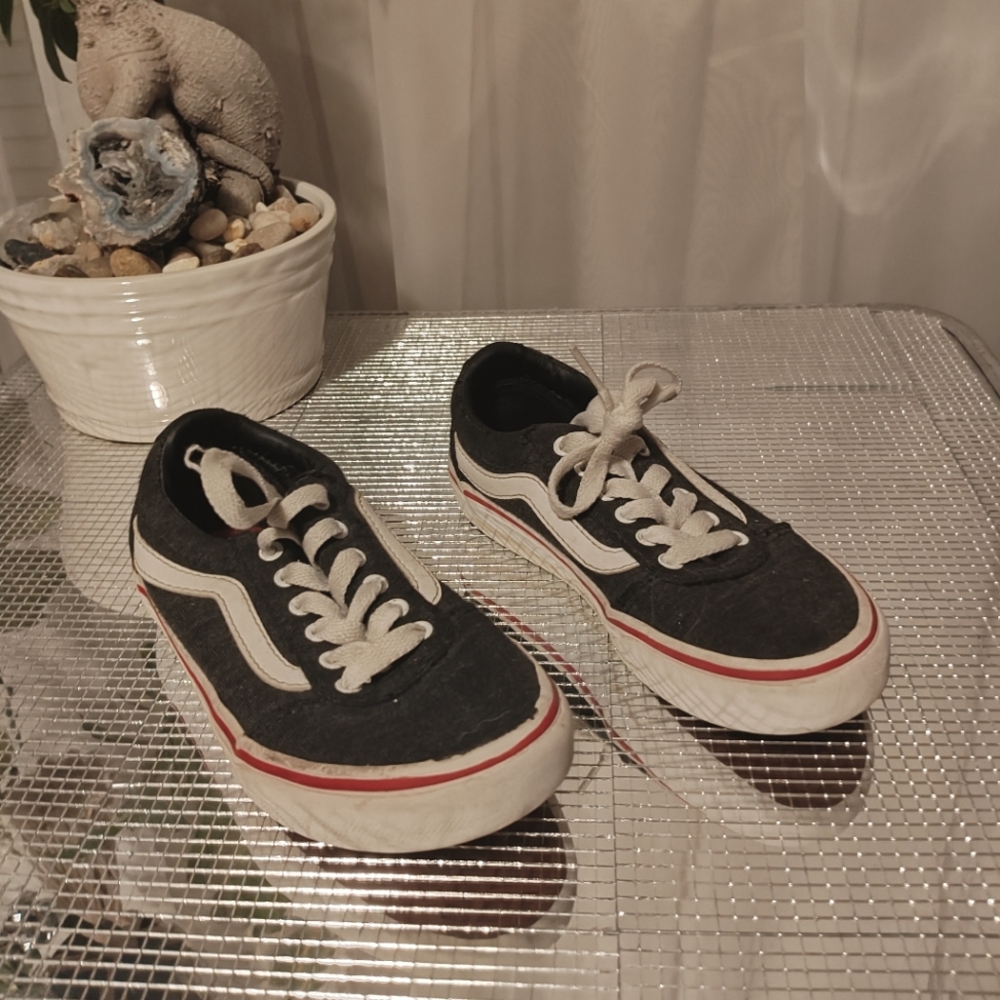 Boys vans shoes size 12